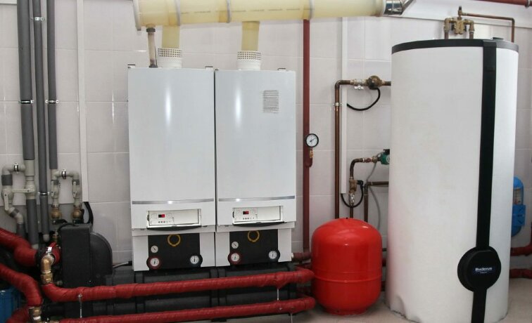 Buderus Logamax Plus GB162-85 V2 - котел газовый одноконтурный