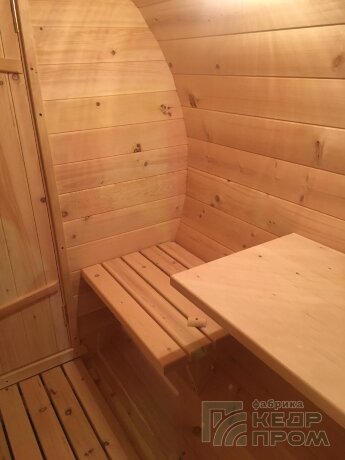КедрПром - баня-бочка из кедра длиной 4 метра с входом сбоку