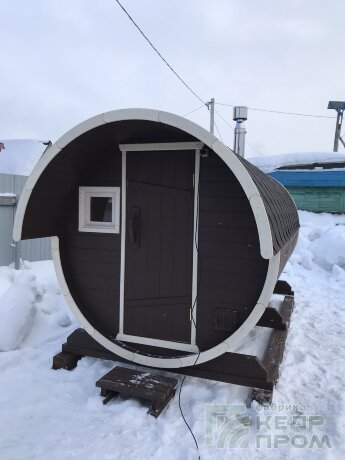 КедрПром - баня-бочка из кедра длиной 4,5 метра с козырьком и душем