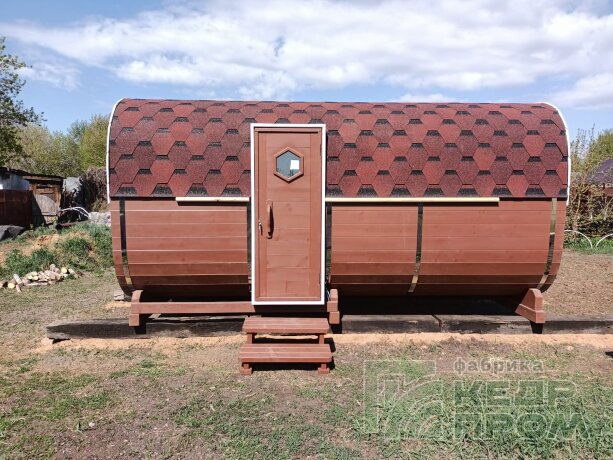 КедрПром - баня-бочка из кедра квадратная длиной 4 метра с входом сбоку