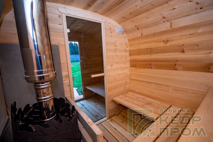КедрПром - баня-бочка из кедра квадратная длиной 4,5 метра с козырьком