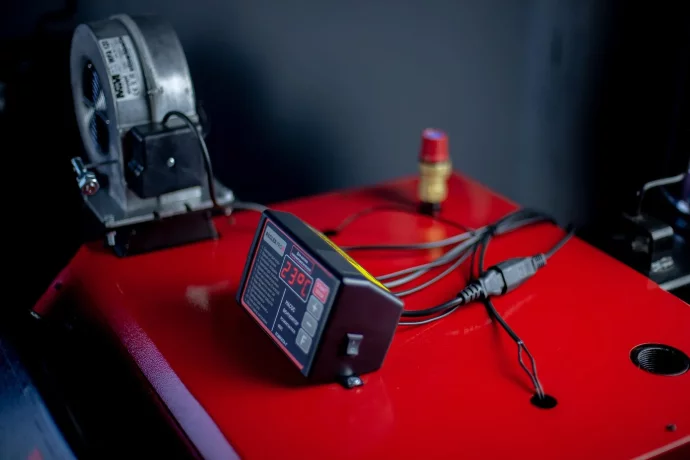 Regler PRO wi-fi - контроллер для твердотопливного котла