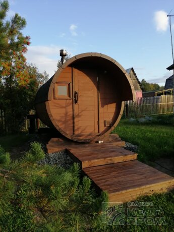 КедрПром - баня-бочка из кедра длиной 3,5 метра с козырьком