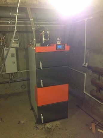 TIS UNI 80 - котел полуавтоматический твердотопливный