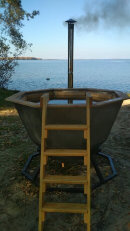 МАТЕА (4-6 персон) - банный чан с внешней печью из сосны